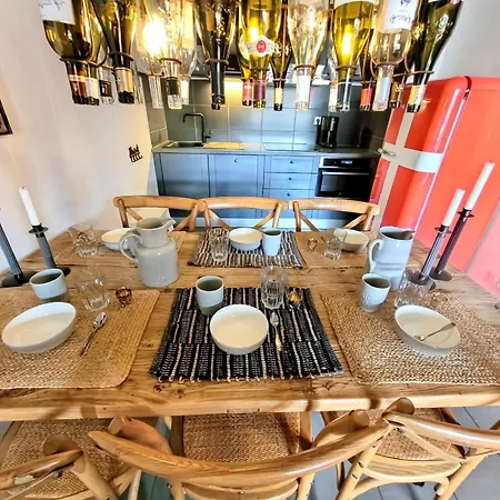 Apartment 4 Etoiles Aux Gets Avec 2 Chambres, Et Terrasses, Proche Centre Et Pistes De - Fr-1-598-6 Les Gets