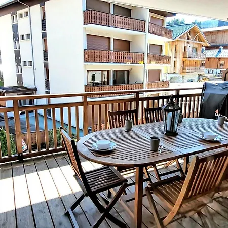 4 Etoiles Aux Gets Avec 2 Chambres, Et Terrasses, Proche Centre Et Pistes De - Fr-1-598-6
