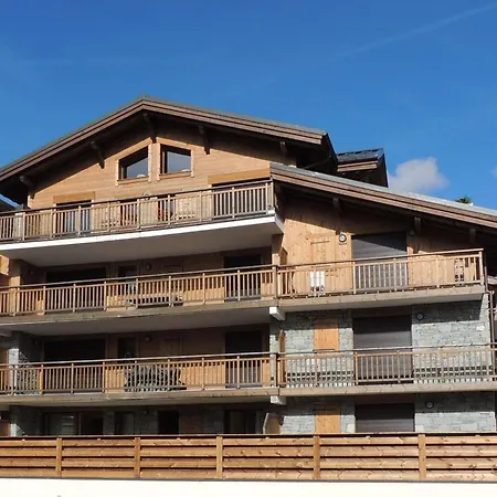 Apartment 4 Etoiles Aux Gets Avec 2 Chambres, Et Terrasses, Proche Centre Et Pistes De - Fr-1-598-6